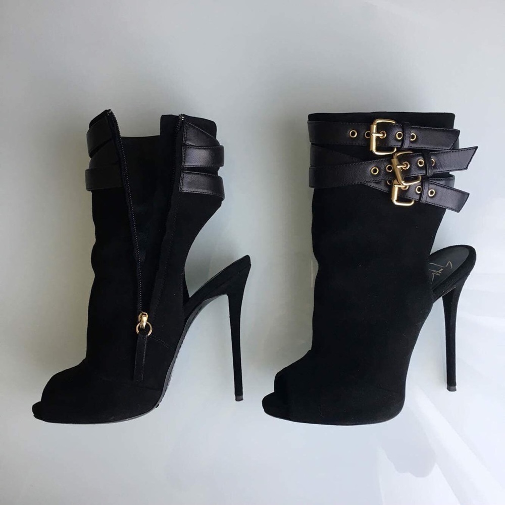 Giuseppe Zanotti suede buckle heels 36